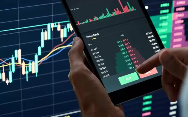 Акции Halyk Bank взлетели выше 400 тенге