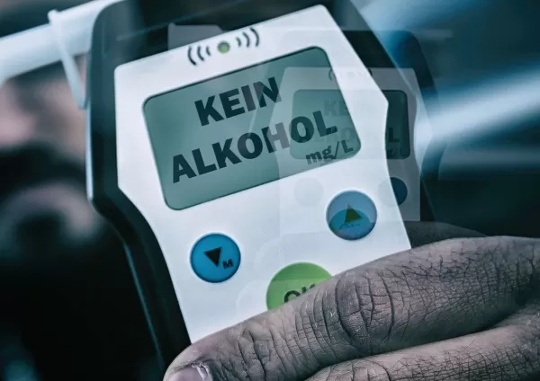Проверять на алкоголь казахстанцев будут прямо на работе