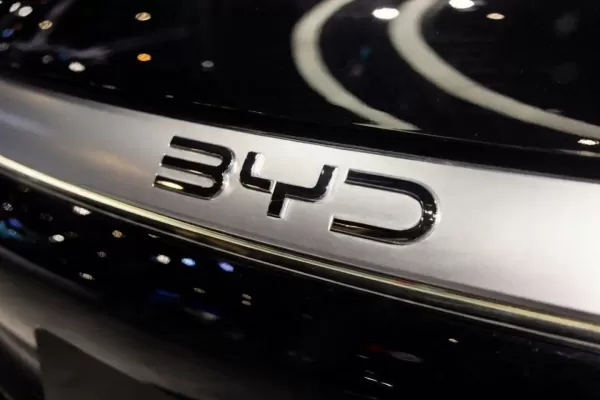 BYD показала новую батарею: зарядка за минуты и морозы