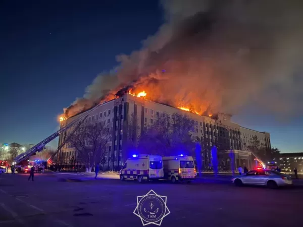 Здание акимата горит в Актобе