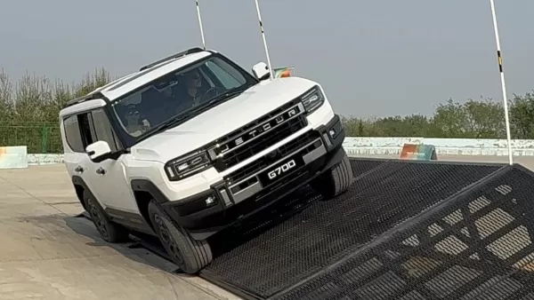 Китай бросает вызов Land Cruiser: 904 силы у нового Jetour G700