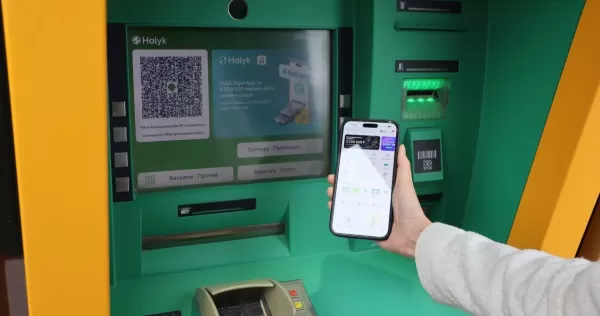 Halyk Bank отключил оплату бонусами картой и через Apple Pay